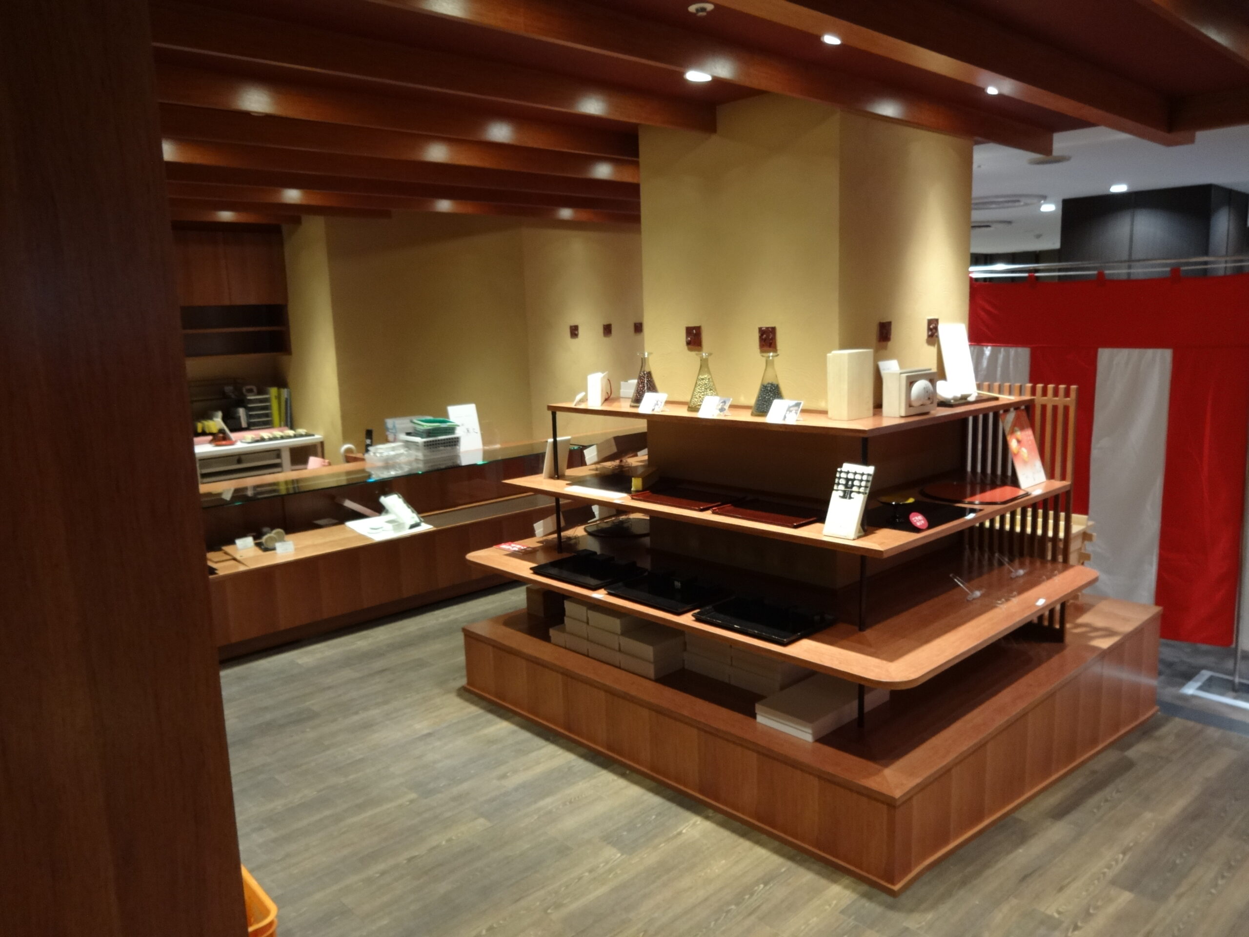 金沢市商業施設テナント出店工事