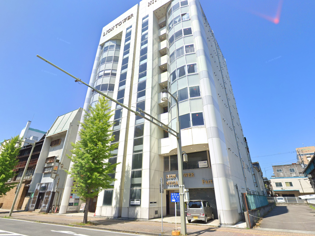 ライオンタワー新潟工事前